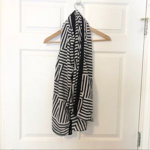 Kate Spade Saturday Black and White Scarf